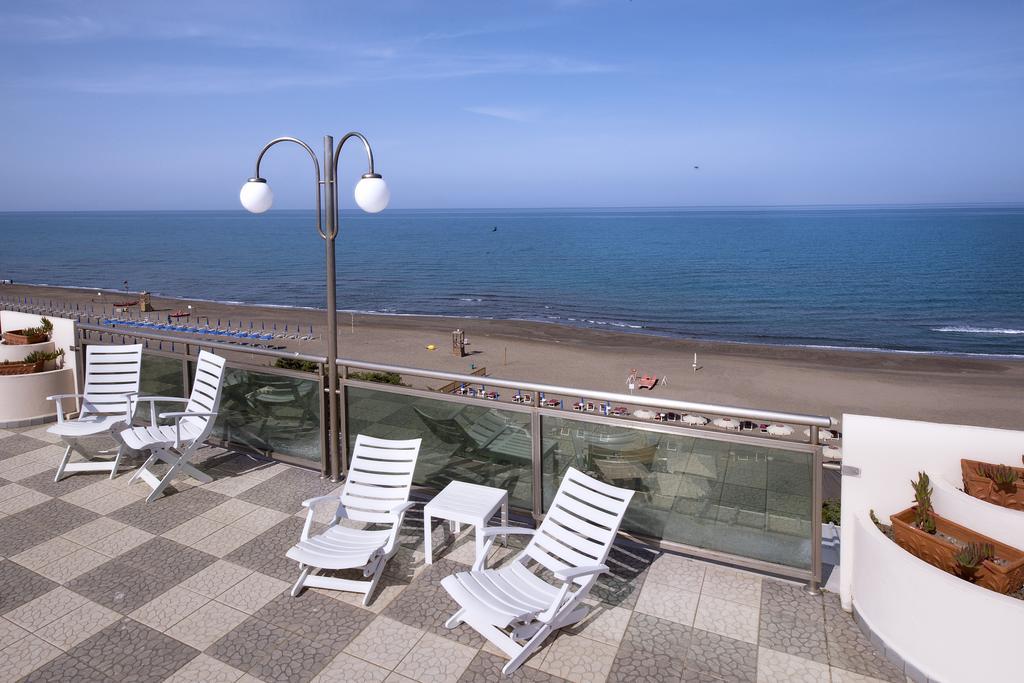 Hotel I Ginepri Marina di Castagneto Carducci Extérieur photo