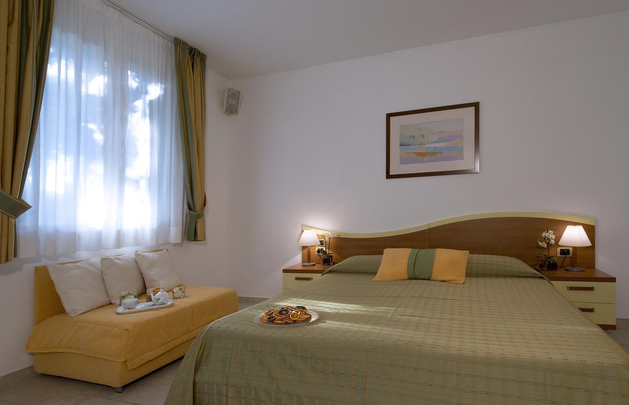 Hotel I Ginepri Marina di Castagneto Carducci Extérieur photo